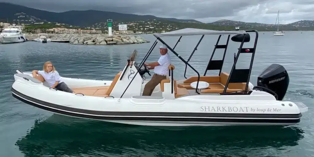 SharkBoat 69