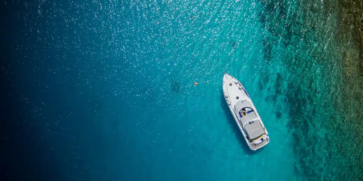 Image illustrative représentant un bateau financé par CGI Finance