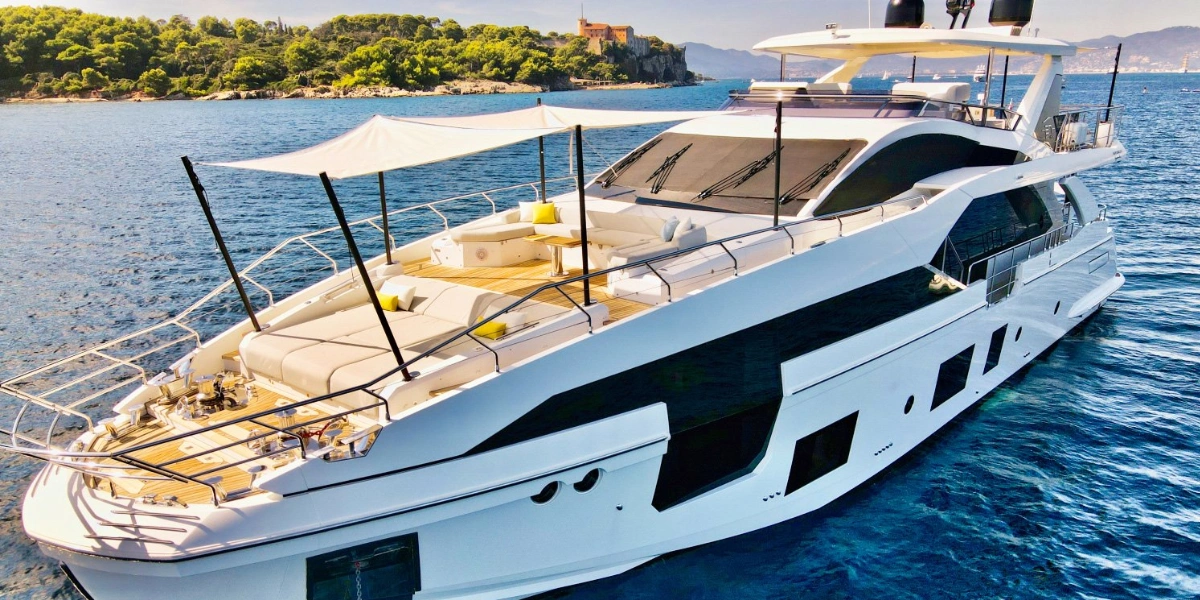 Azimut Grande 27M
